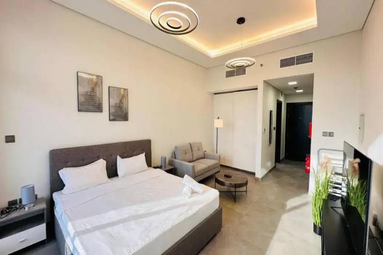 Upscale Apartment At Oval Tower Near Downtown