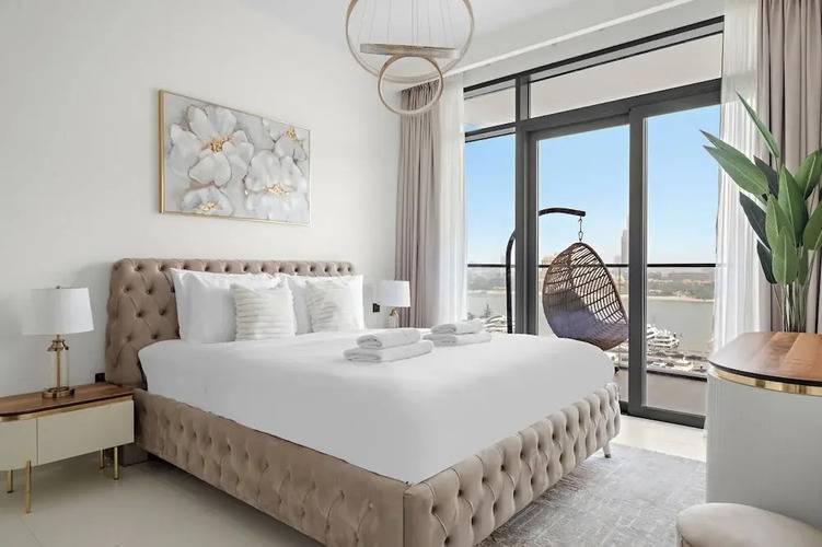 Silkhaus Marina Vista