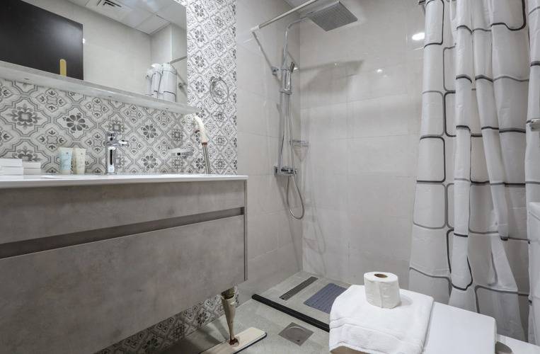 Jewelz Residences Studio In Arjan Holiday Homes