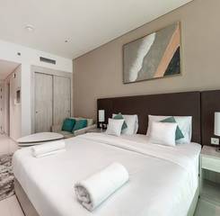 $item['hotel']['name']