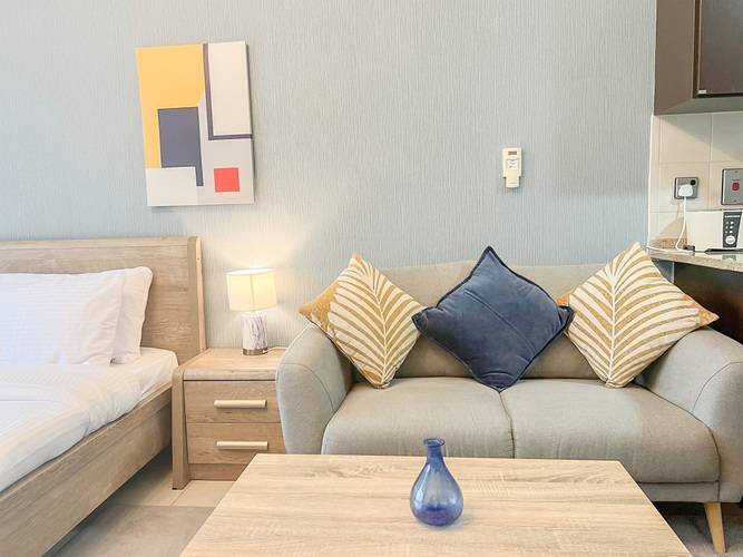 Cosmos Living Spacious Studio With Balcony