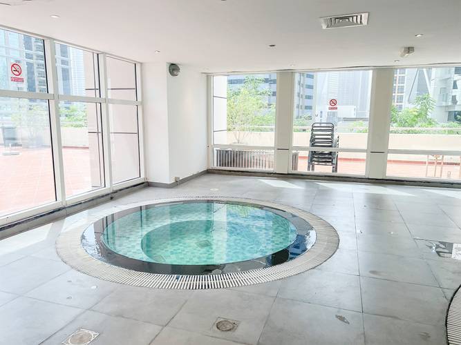 Cosmos Living Spacious Studio With Balcony