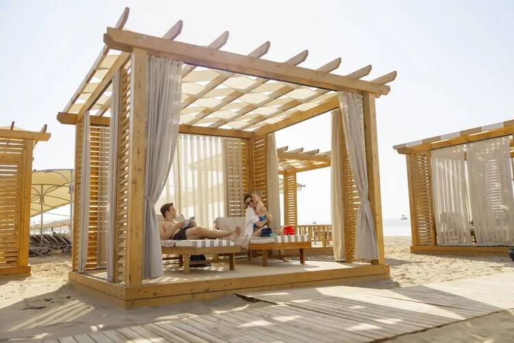 Jacaranda Luxury Resort