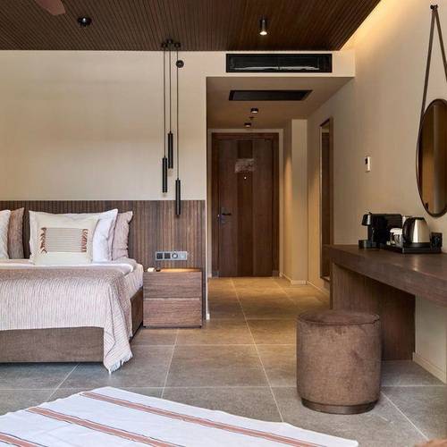 Jacaranda Luxury Resort