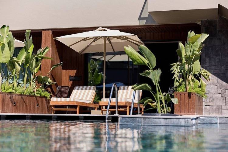 Jacaranda Luxury Resort