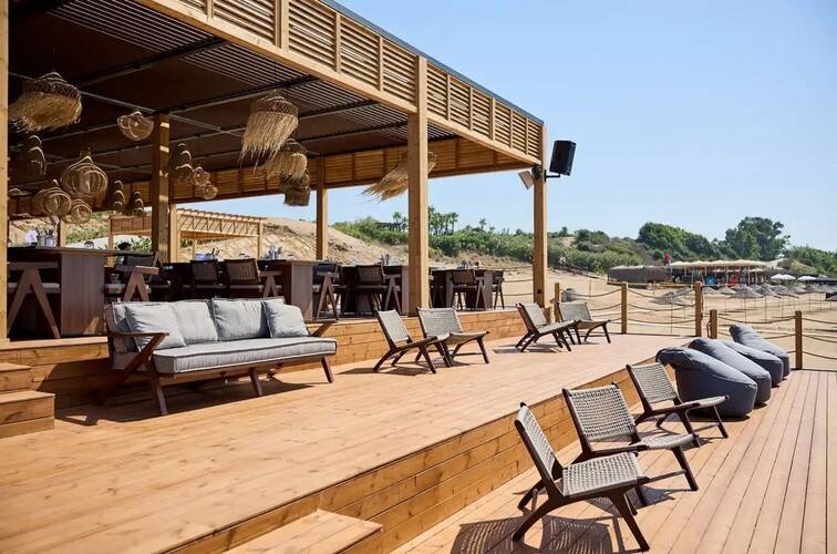 Jacaranda Luxury Resort