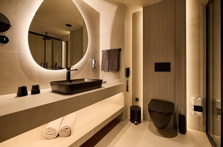 Jacaranda Luxury Resort
