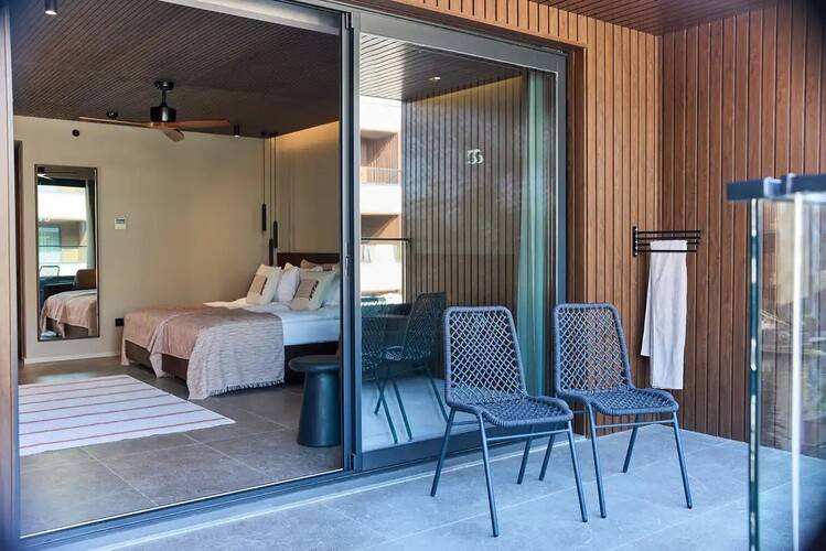 Jacaranda Luxury Resort