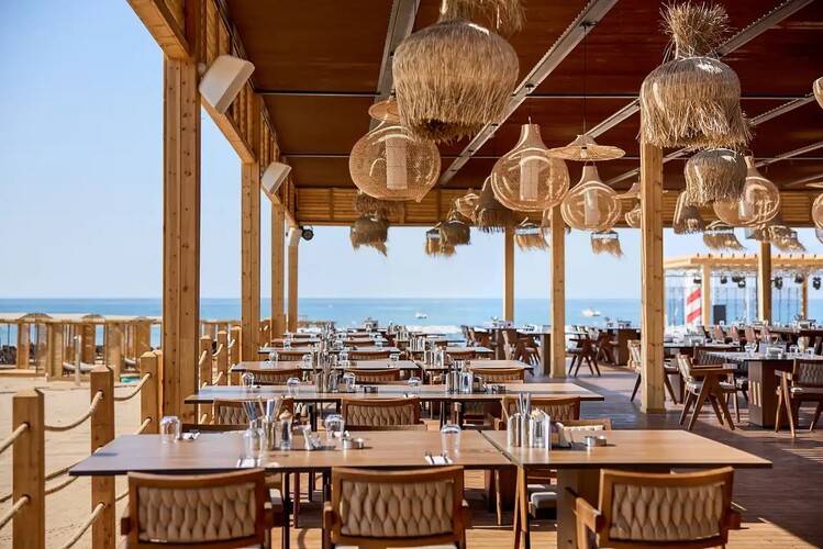 Jacaranda Luxury Resort