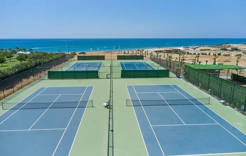 Jacaranda Luxury Resort