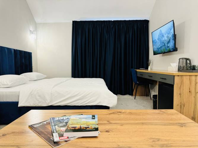 Отель 6 Rooms