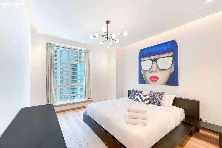 Апартаменты Upscale Modern Designer Interiors 1902