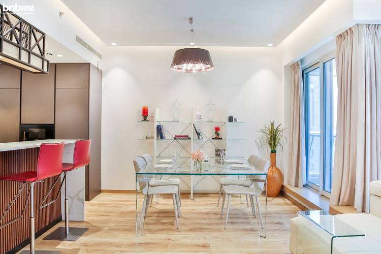 Апартаменты Upscale Modern Designer Interiors 1902