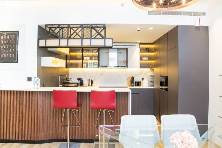 Апартаменты Upscale Modern Designer Interiors 1902