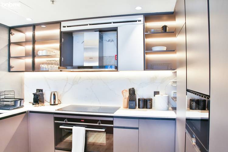 Апартаменты Upscale Modern Designer Interiors 1902