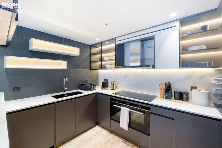 Апартаменты Upscale Modern Designer Interiors 1902