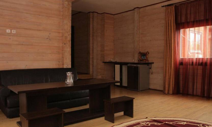 Griffon Hotel