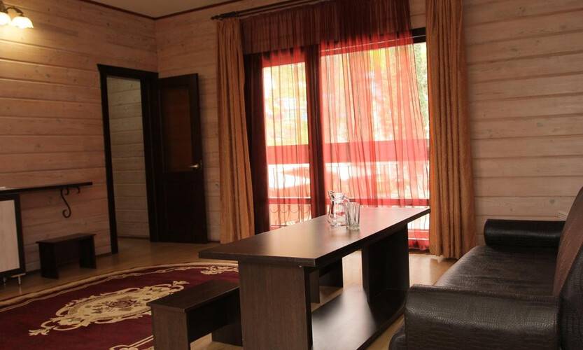 Griffon Hotel