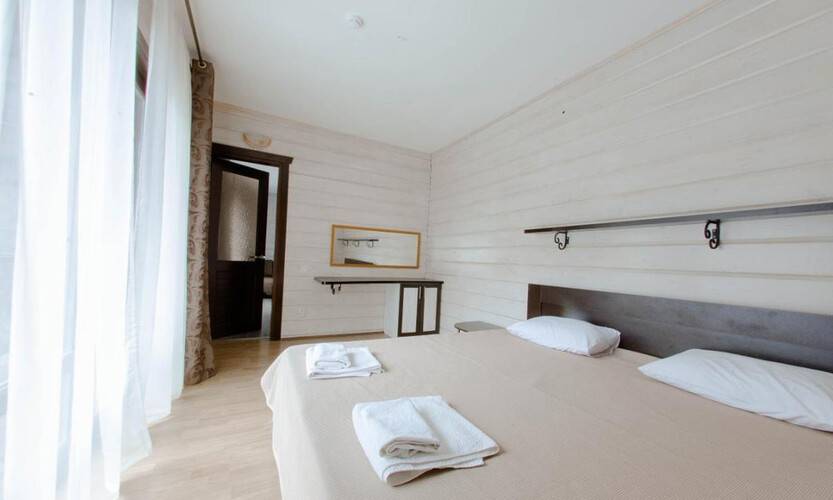 Griffon Hotel