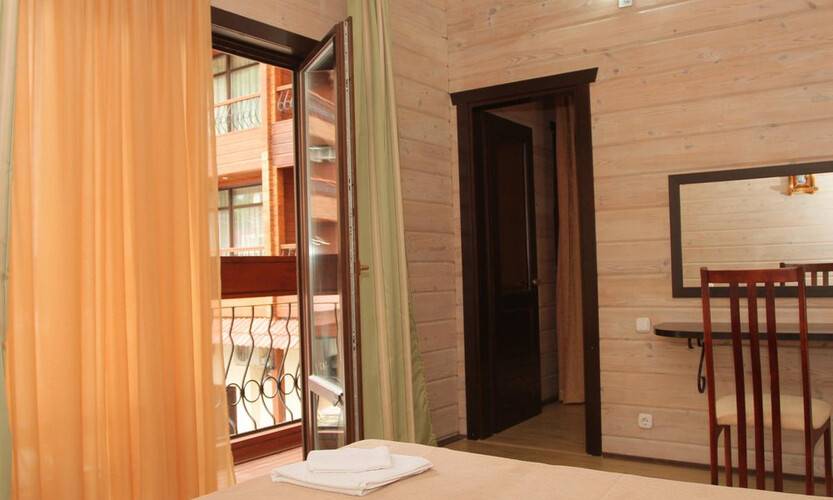Griffon Hotel