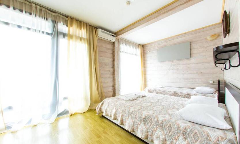 Griffon Hotel