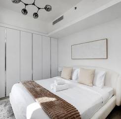 $item['hotel']['name']