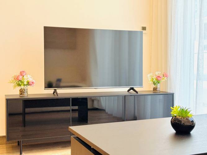 Vserve Peaceful 1 Br Getaway In Vibrant Jvc