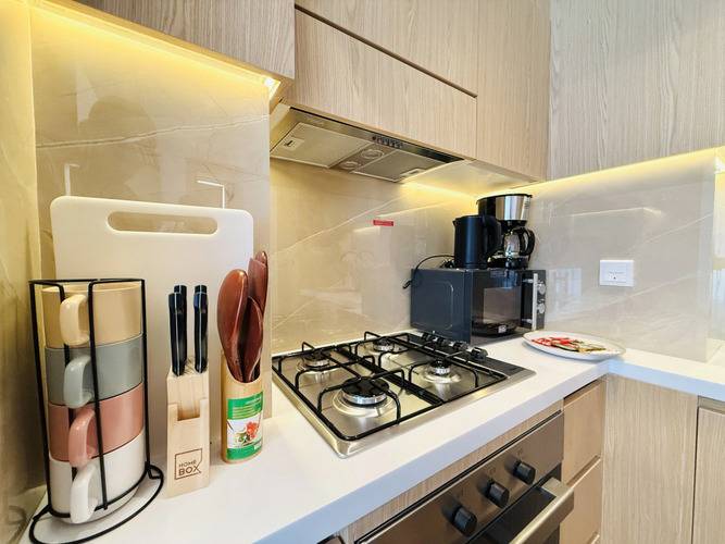 Vserve Peaceful 1 Br Getaway In Vibrant Jvc