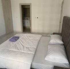 $item['hotel']['name']
