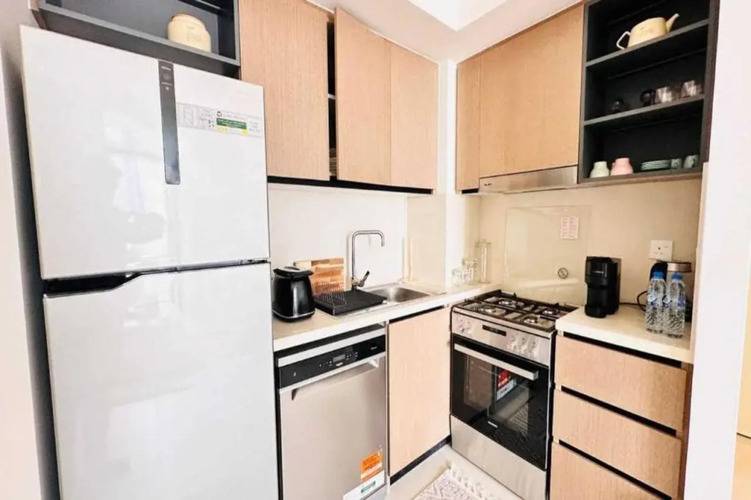 Luxury 1 Bedroom Apartment At Burj Crown
