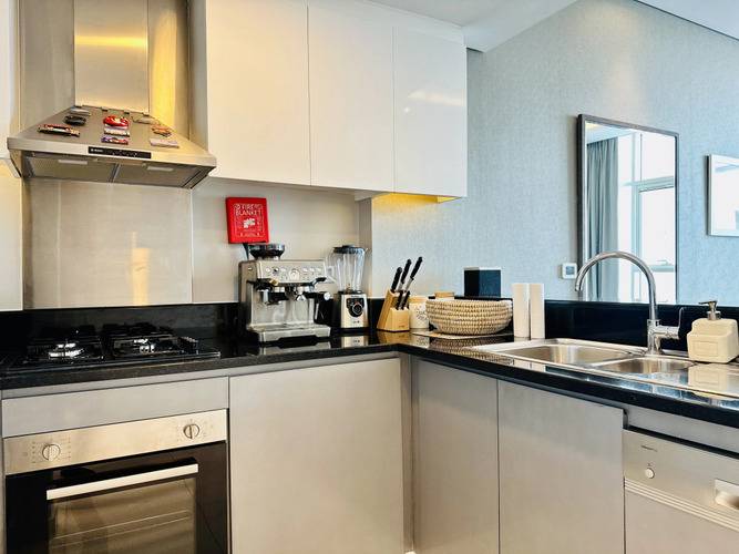 Vserve Stylish Specious 1 Br With Canal View