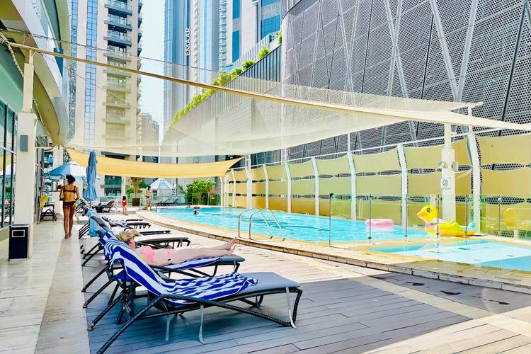 1 Bedroomed Suit Full Burj Khalifa View