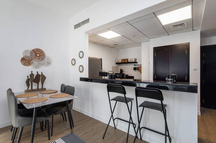 Bright 1bdr At Fortunato