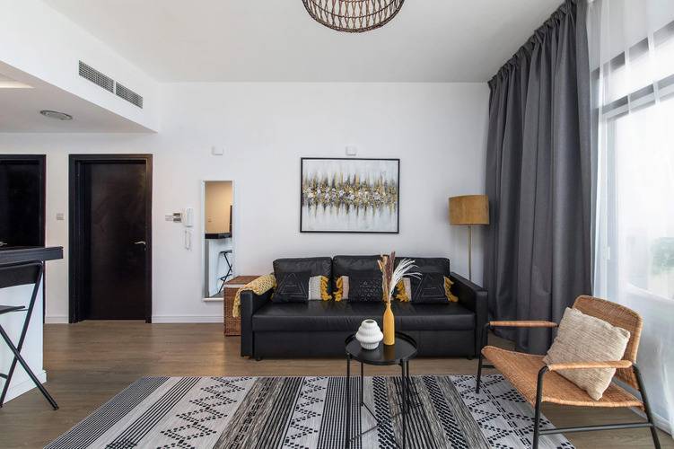 Bright 1bdr At Fortunato