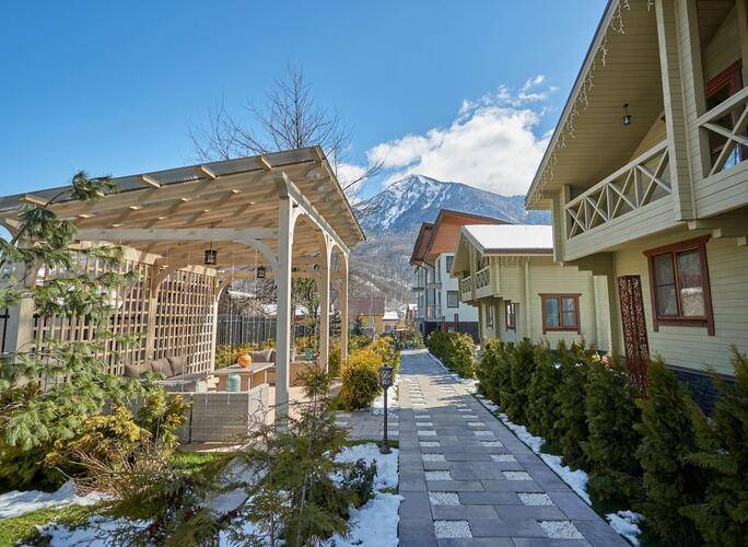 Hills Polyana Hotel & Spa