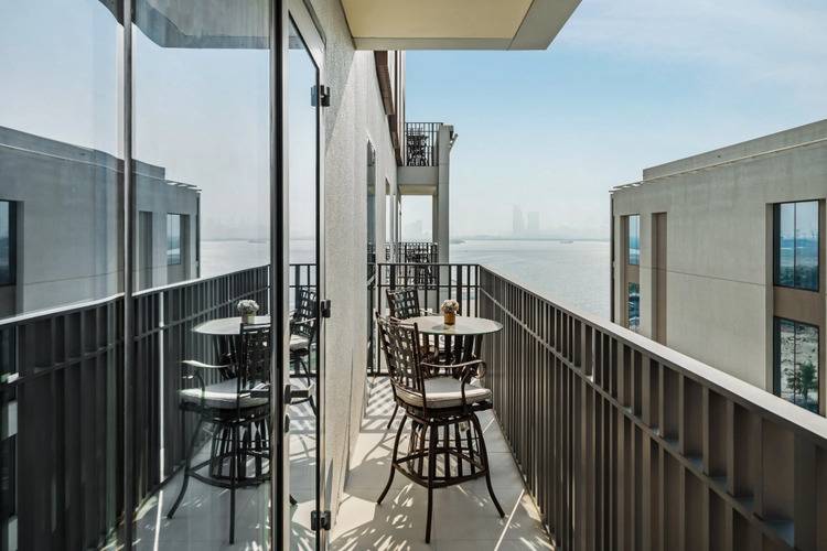Serene Haven Cozy Community Courtyard View
