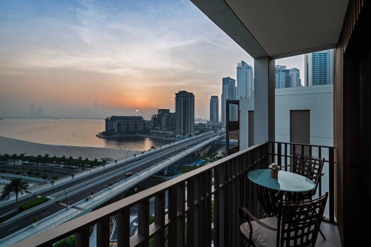 Luxury With Breathtaking View To The City Of Dubai Skyline