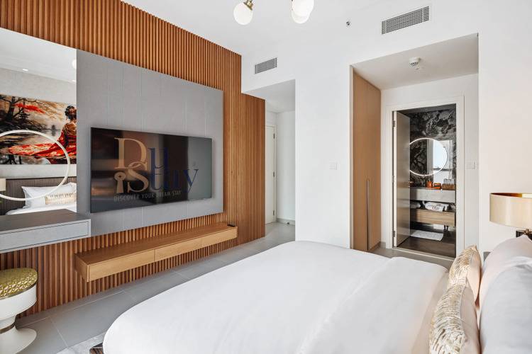 Luxury With Breathtaking View To The City Of Dubai Skyline