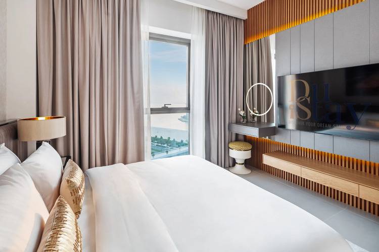 Luxury With Breathtaking View To The City Of Dubai Skyline