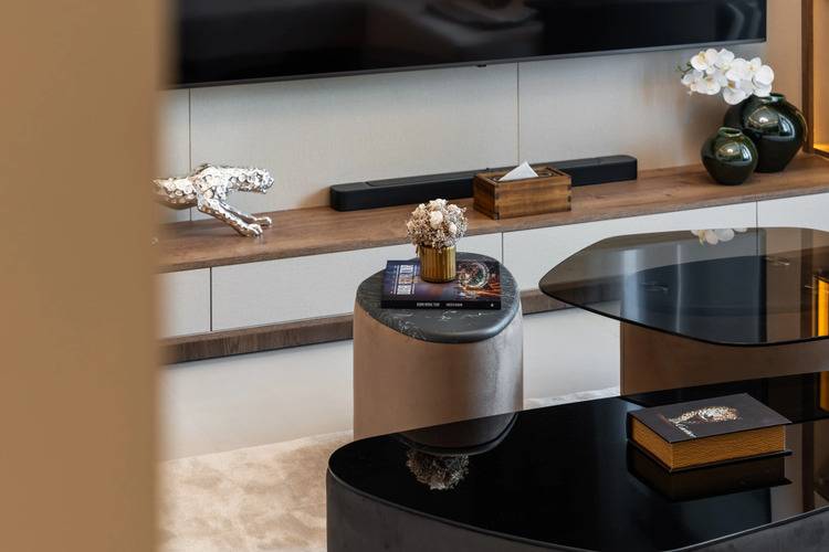 Elegant And Modern Apartment In Dubai Creek Harbour