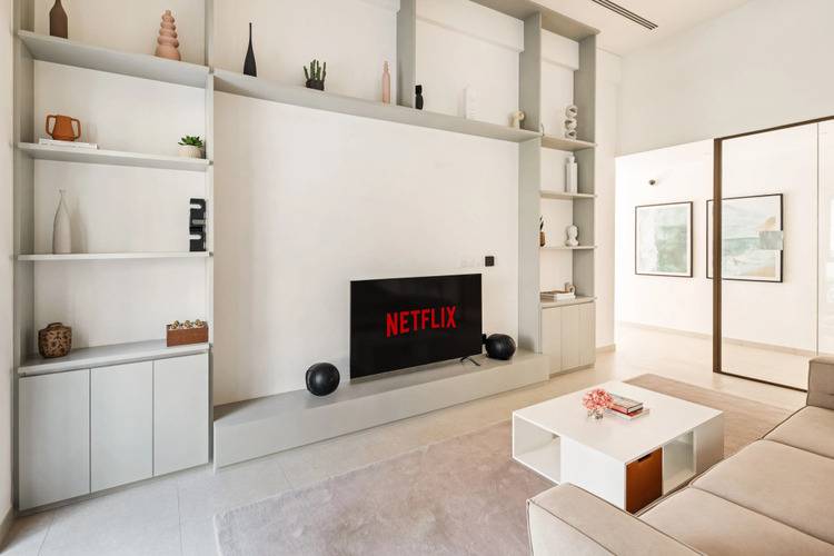 Elegant And Modern Apartment In Dubai Creek Harbour