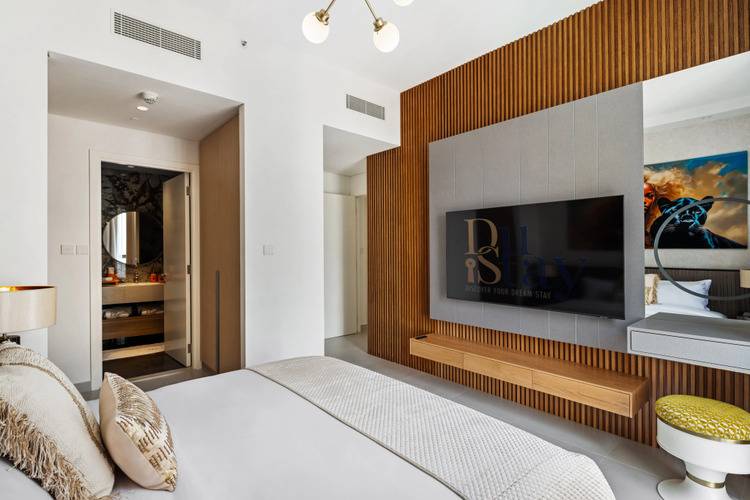 Elegant And Modern Apartment In Dubai Creek Harbour
