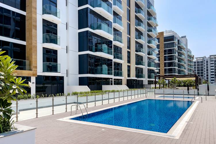 Lovely Studios At Azizi Riviera