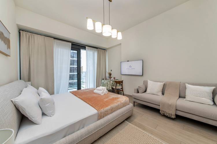 Lovely Studios At Azizi Riviera