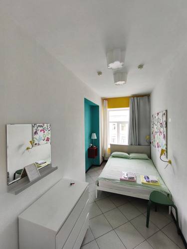 Vitamin Rooms