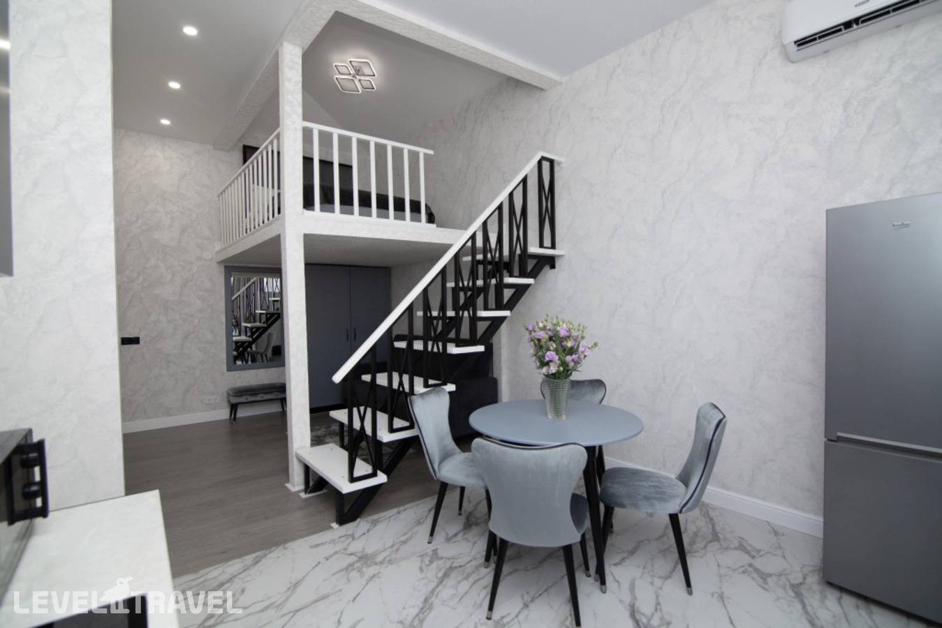 Отель Апартаменты Двухуровневые Wolf — Геленджик, Россия