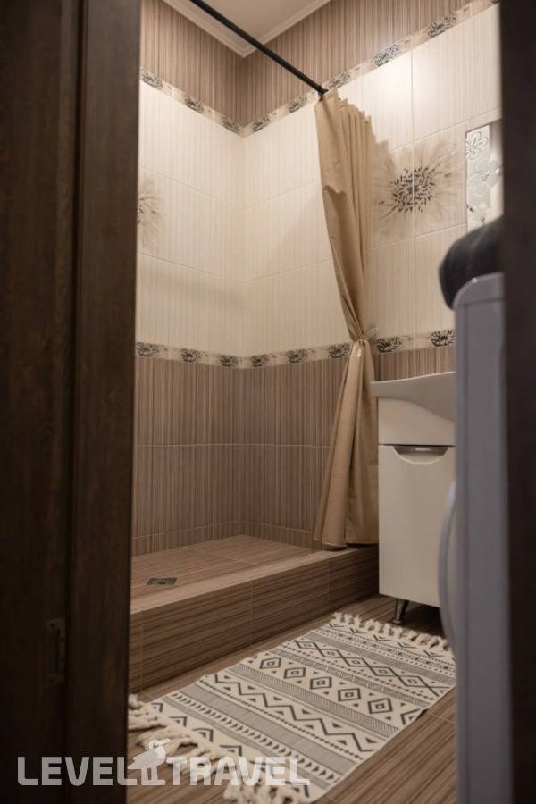 фотографии отеля Однокомнатная Квартира 37 М2 Крымская 19к5 в Россия(Геленджик) - фото №23