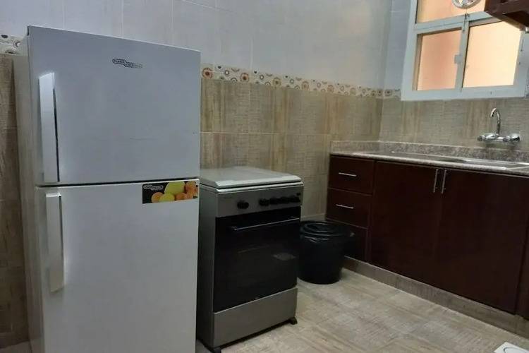 Super Oyo 147 Babylon Furnished Apartment