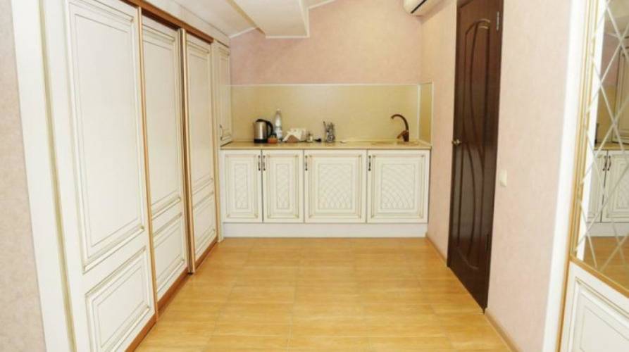 Гончаровъ