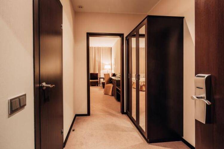 Azimut Park Hotel & Spa Repino
